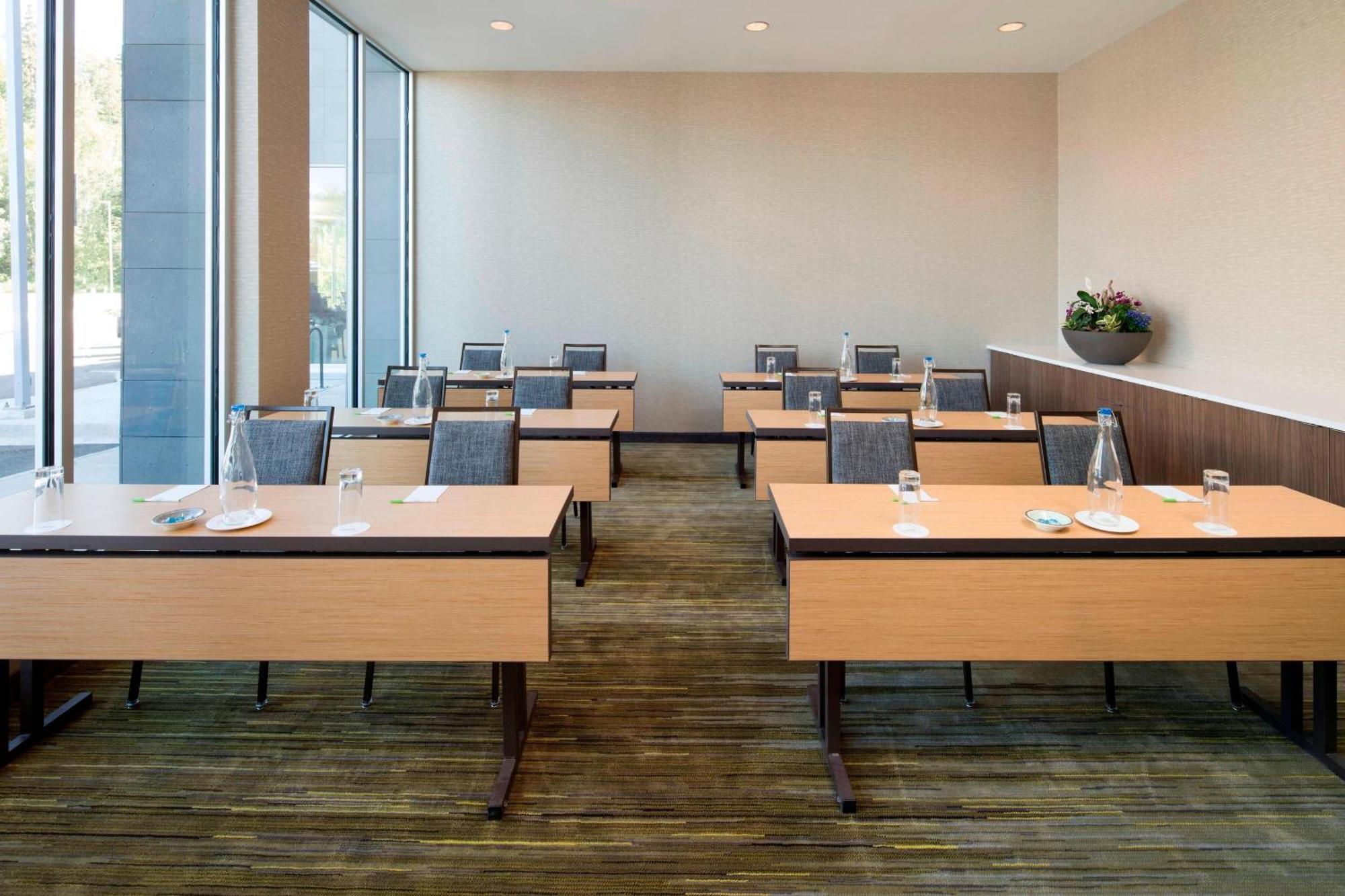 Courtyard By Marriott Prince George Exterior foto