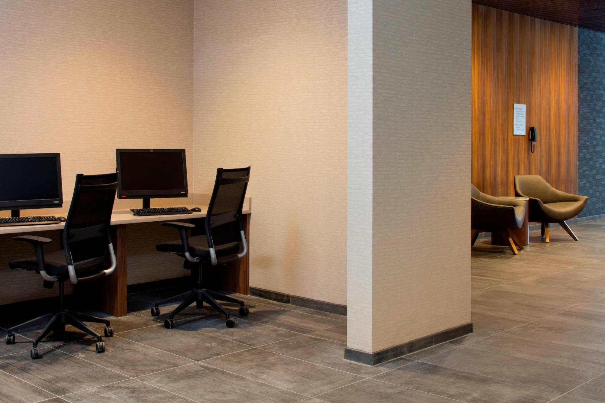 Courtyard By Marriott Prince George Exterior foto